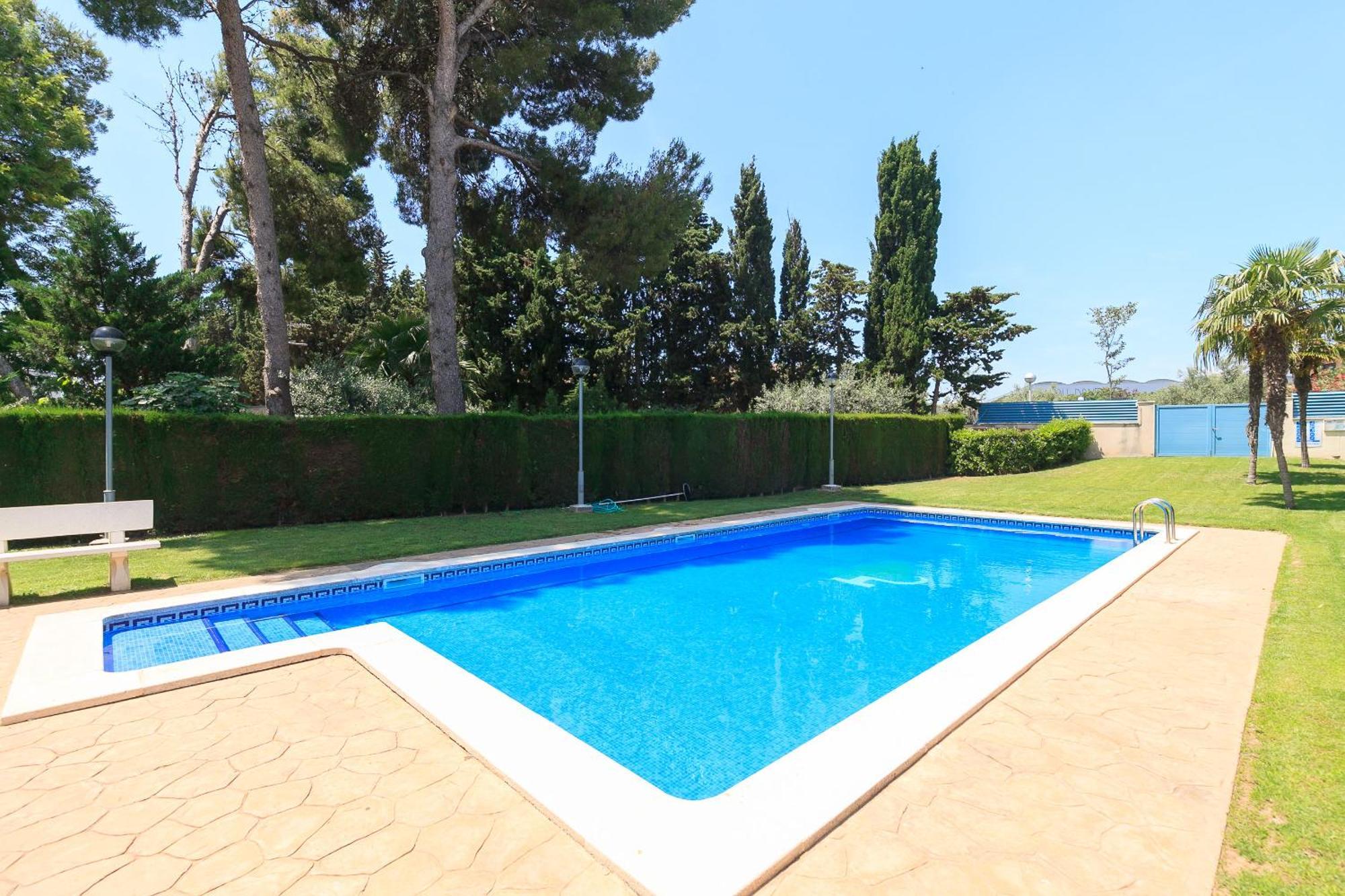 Uhc Els Pins Apartments Salou Exterior foto